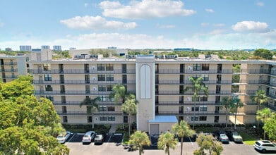 Building Photo - 14 Royal Palm Way
