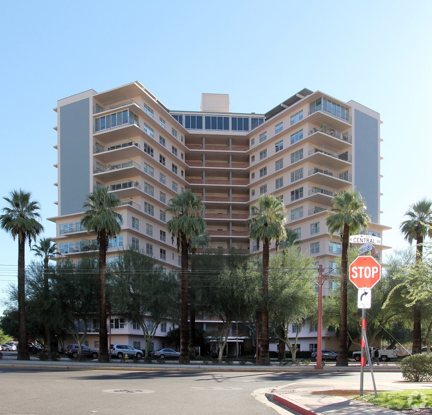 Phoenix Towers Apartments in Phoenix, AZ