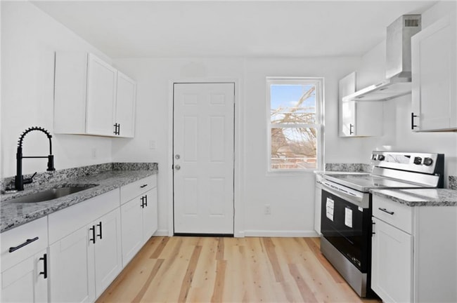 Foto del edificio - 7711 Westmoreland Ave