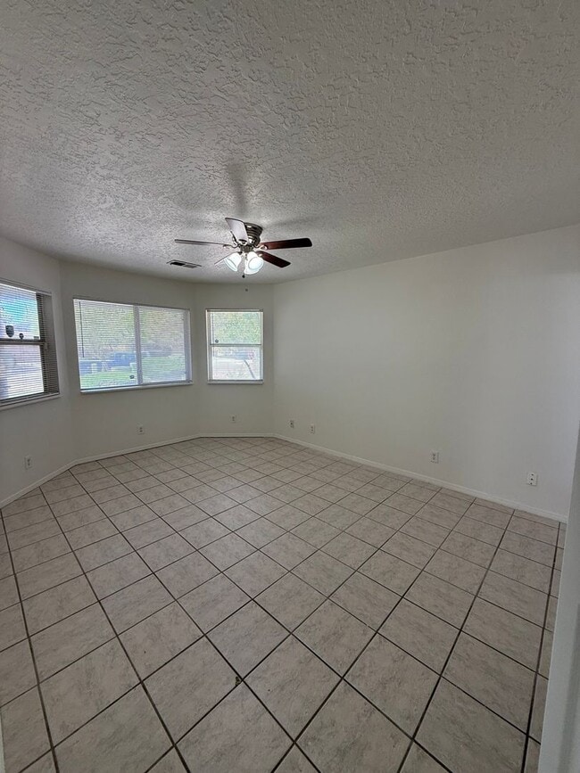 Building Photo - 629 Santa Fe Meadows Dr NE