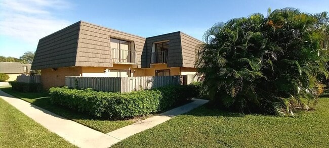 Building Photo - 4707 47th Way