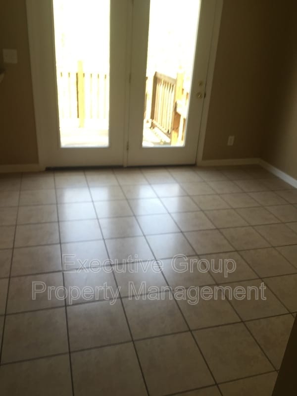Building Photo - 151 Adena Loop