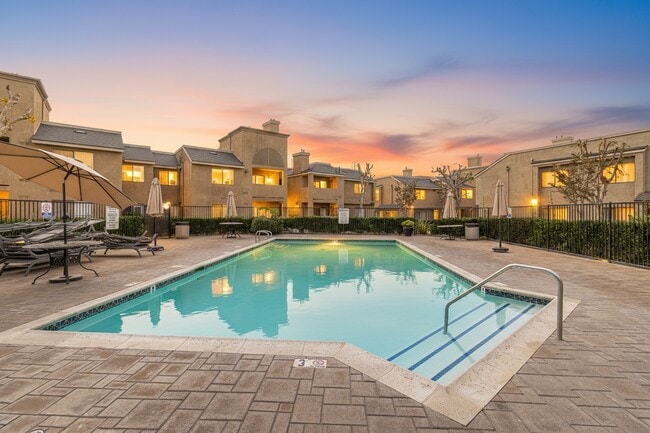 Building Photo - Bentley Parke