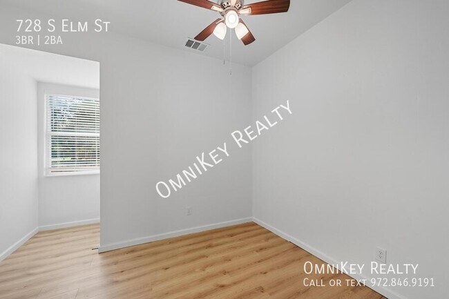 Foto del edificio - 728 S Elm St