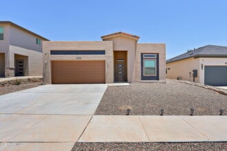 Building Photo - 532 Oakmont