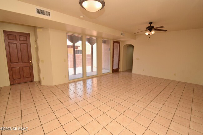 Foto del edificio - 2934 N Cardell Cir