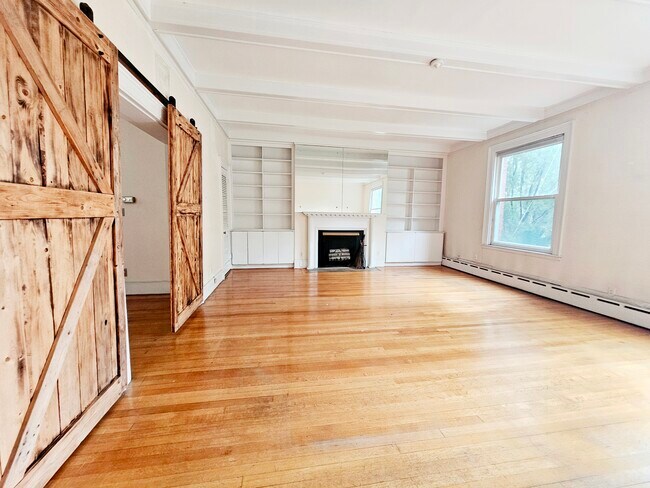 Foto del edificio - 1712 Beacon St