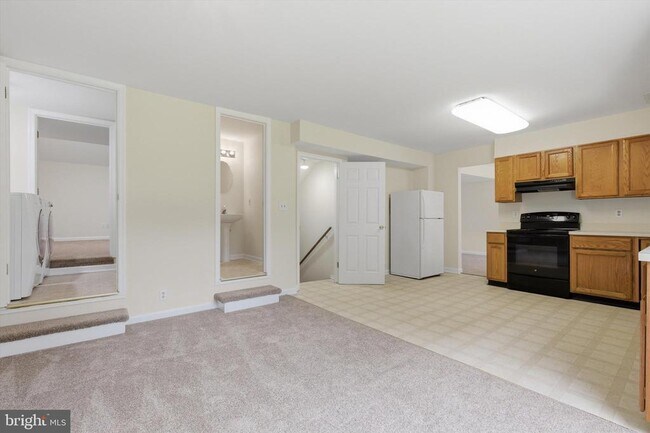 Foto del edificio - 9530 Hallhurst Rd