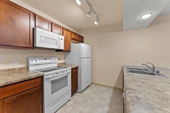 Building Photo - 2898 Pleasant View Rd