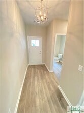 Building Photo - 68 Ainsdale Dr