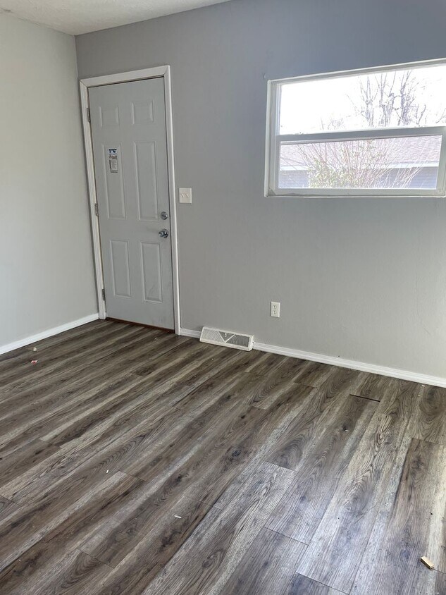 Foto principal - 401 W. Evergreen St.
