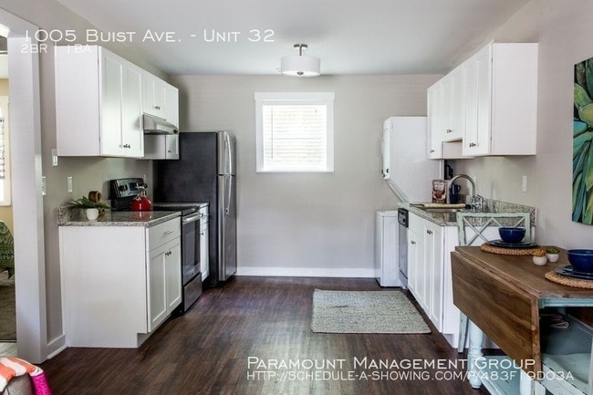Building Photo - 2 Months FREE RENT in Park Circle!