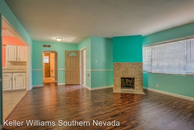 Building Photo - 4 br, 2 bath House - 1400 Sweeney