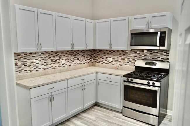 Foto del edificio - 522 W 81st St