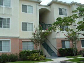 Building Photo - 9833 Baywinds Blvd Building Photo - 9833 Baywinds Blvd