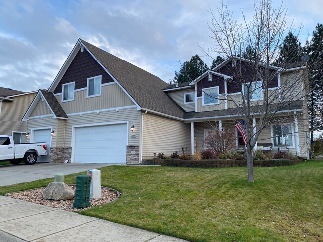 Building Photo - Beautiful 4 Bedroom in Post Falls, Idaho!