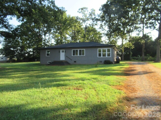 Foto del edificio - 2378 Reepsville Rd