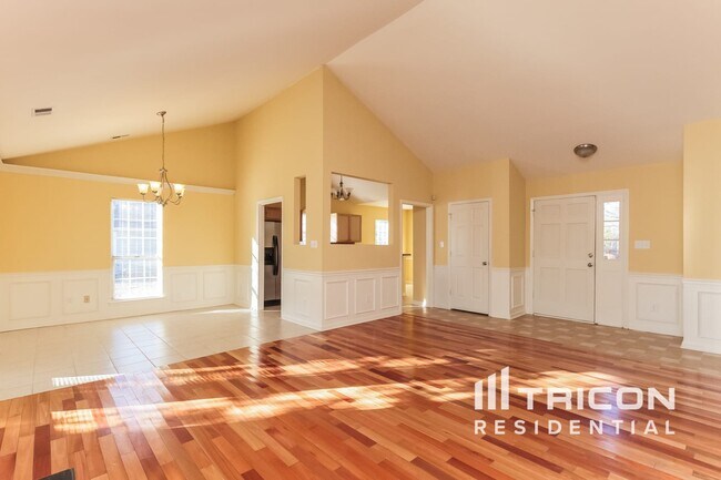 Foto del edificio - 10723 Spruce Knob Ln