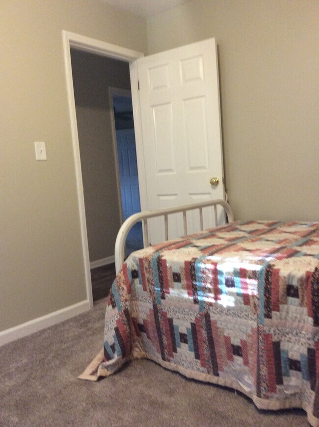 Building Photo - 4079 Garden Cir