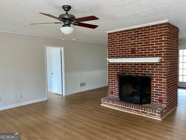 Foto del edificio - 764 Hemphill Rd