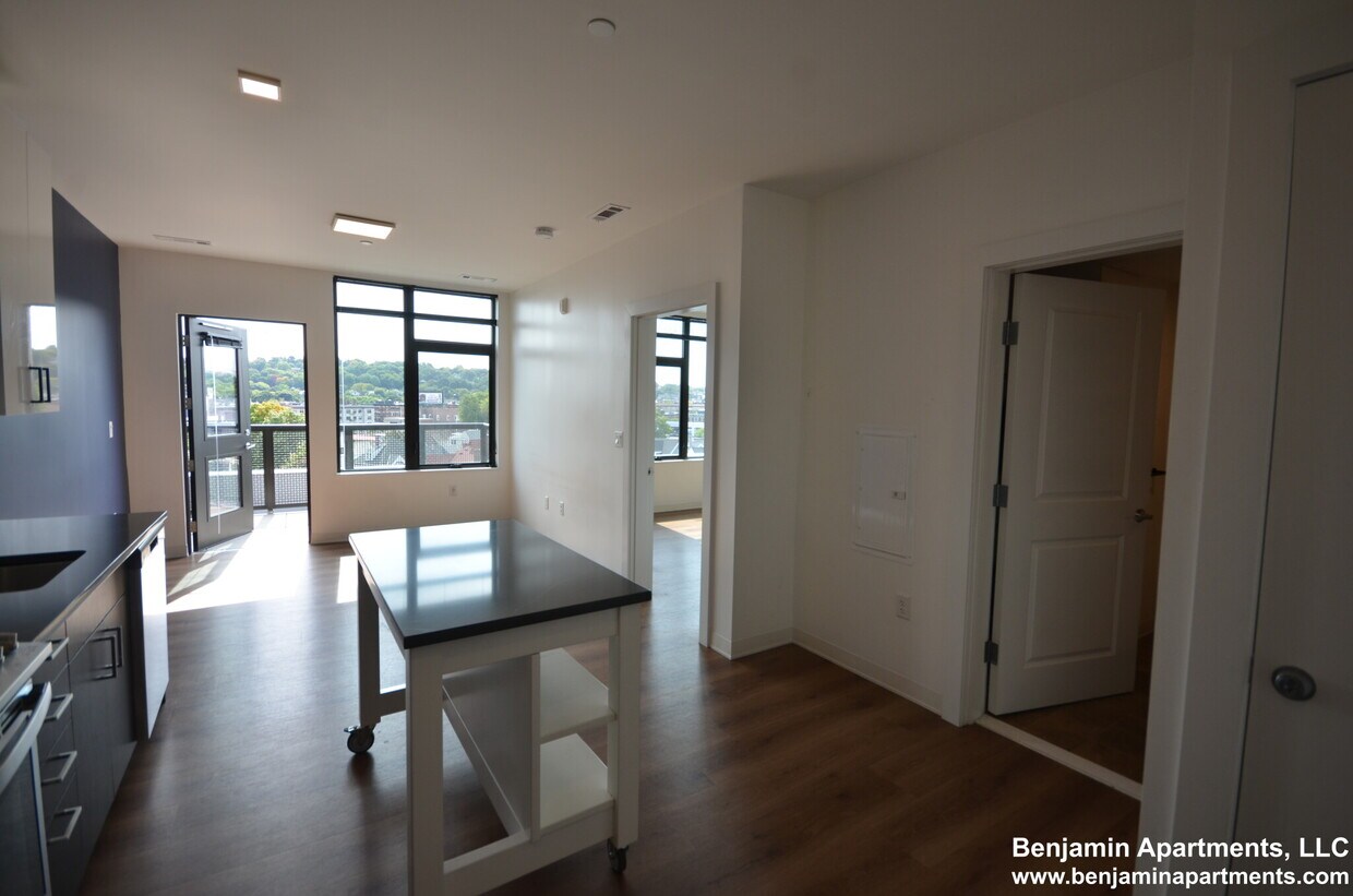 Foto principal - 87 Brighton Ave
