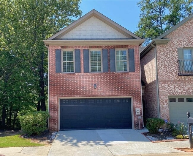 Building Photo - 1664 Oakbrook Lake Dr NW