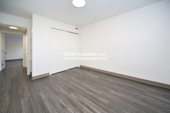 Building Photo - 5 Darling St