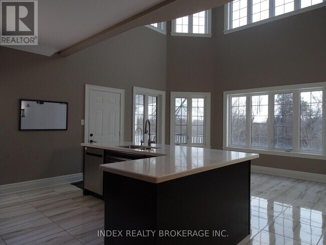 Building Photo - 24 Lloyd Sanderson Dr