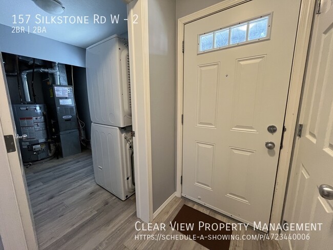 Building Photo - Bright and inviting 2-bedroom, 2-bathroom ...
