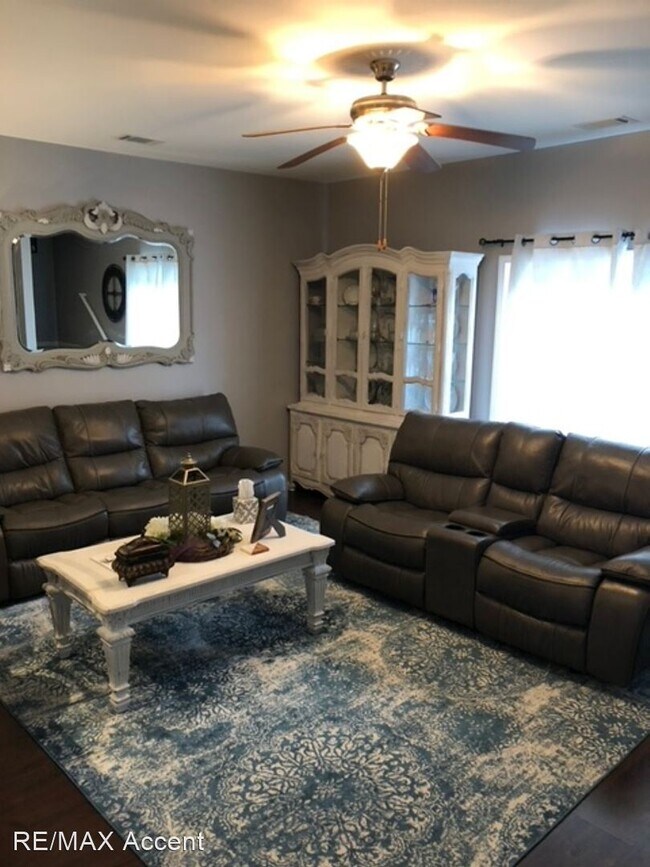 Building Photo - 3 br, 2.5 bath House - 80 Cantle Dr.