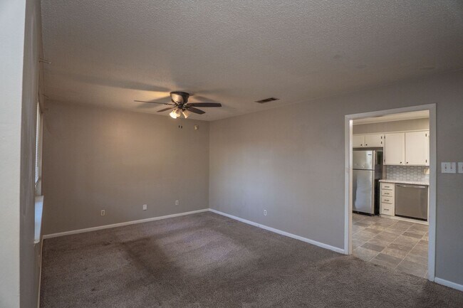 Foto del edificio - Large Backyard in North Little Rock