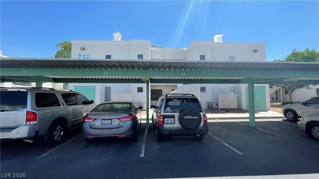 Building Photo - 7100 W Pirates Cove Rd