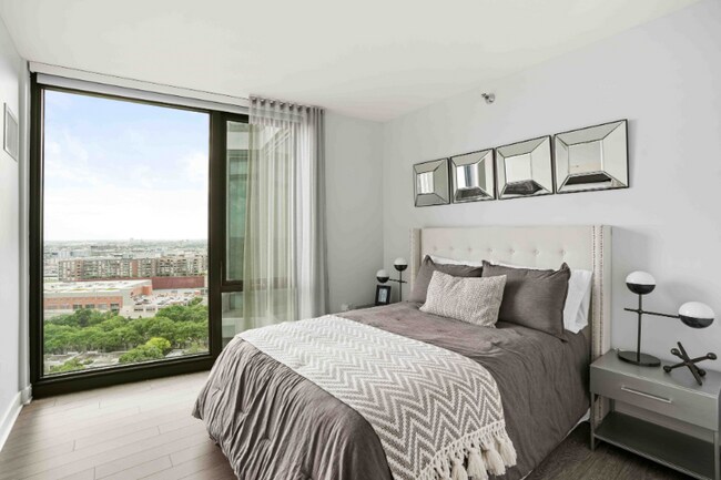 Foto del edificio - 1053 S State St