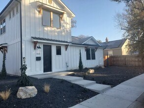 Building Photo - 3222 W Irene St