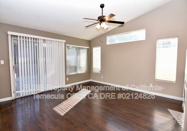 Foto del edificio - 39588 Bainbridge Cir