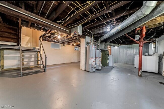 Foto del edificio - 2206 Lewis Dr