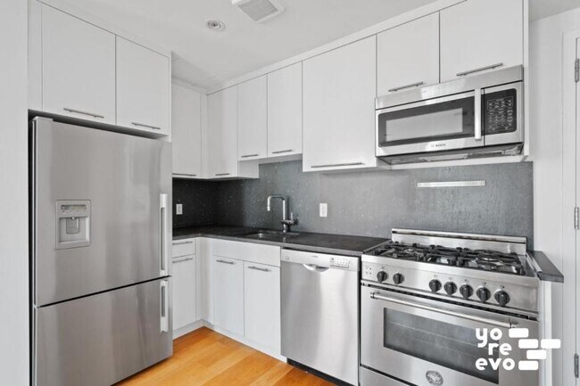 Foto del edificio - 1 bedroom in Brooklyn NY 11215