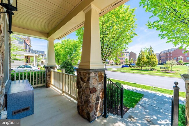 Building Photo - 22507 Bowens Wharf Pl