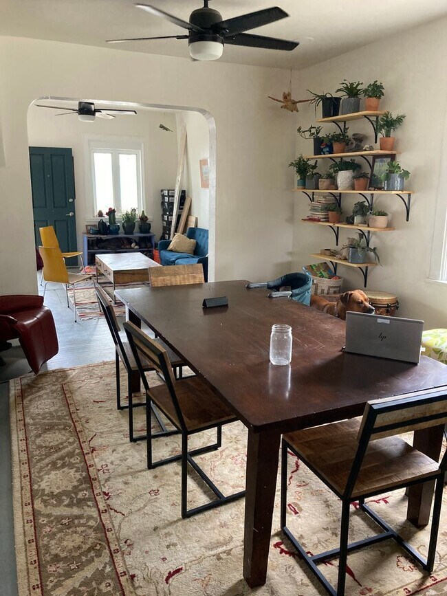 Foto del edificio - Charming 2 Bedroom, 2 Bath House for Rent!