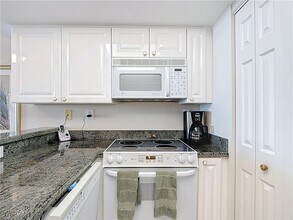 Building Photo - 6849 Grenadier Blvd