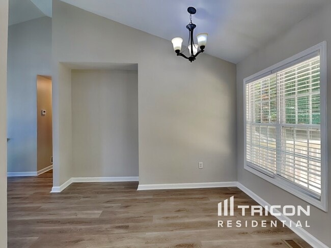 Foto del edificio - 2979 Rolling Ln