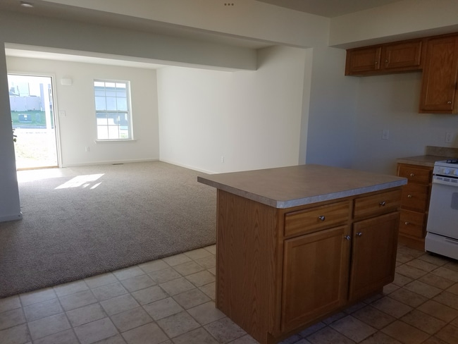 Building Photo - Lovely Muhlenberg Semi Detached!