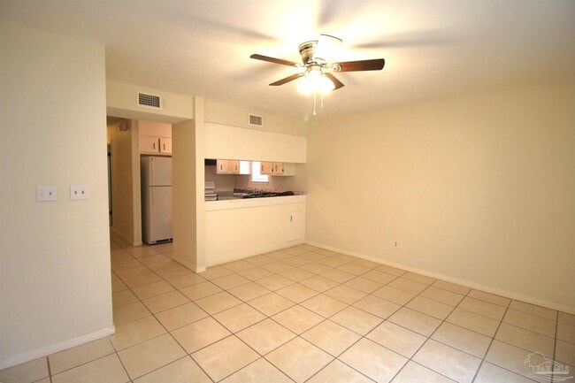 Building Photo - 316 Teakwood Cir