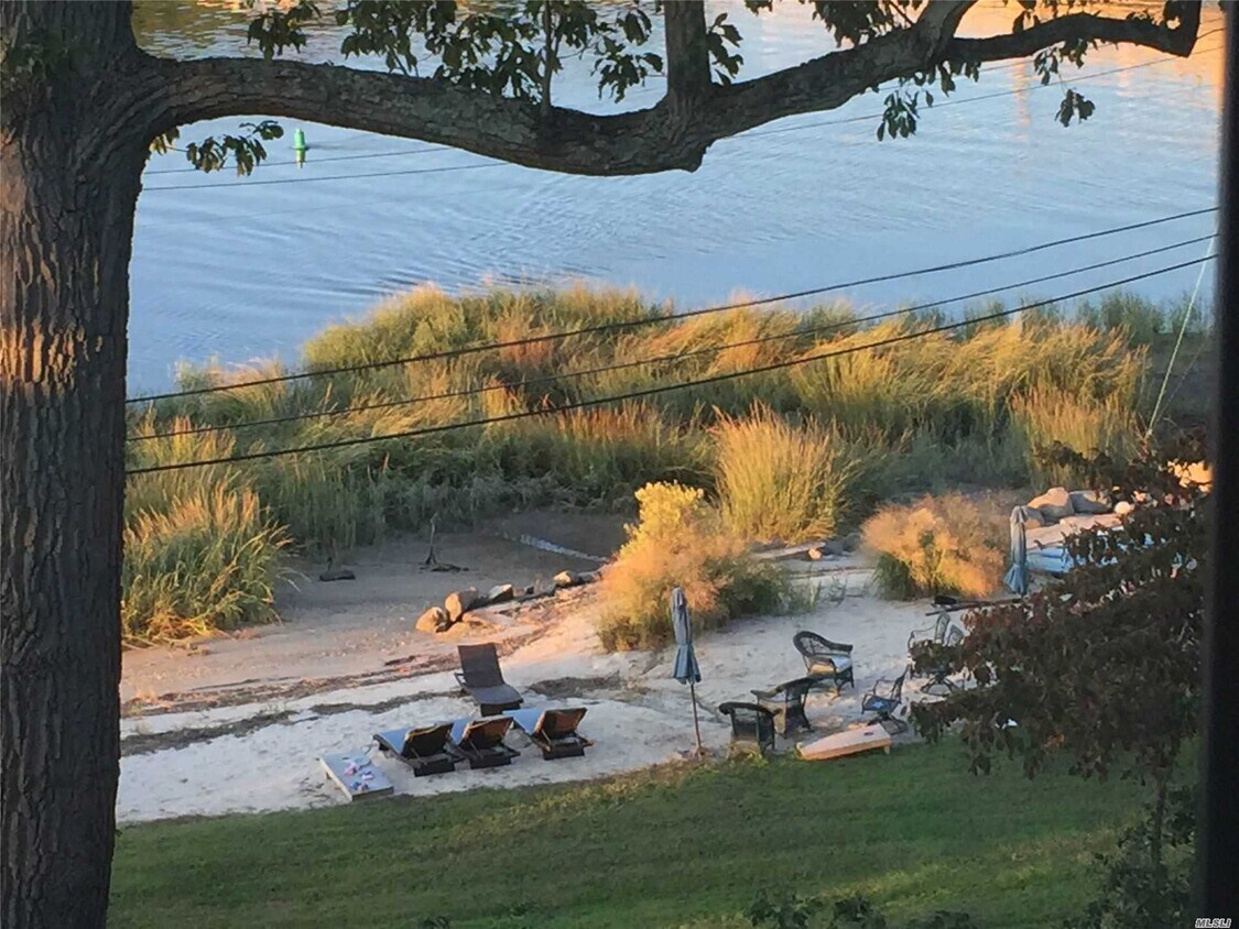 10 Creek Ln, Oyster Bay, NY 11771 House Rental in Oyster Bay, NY