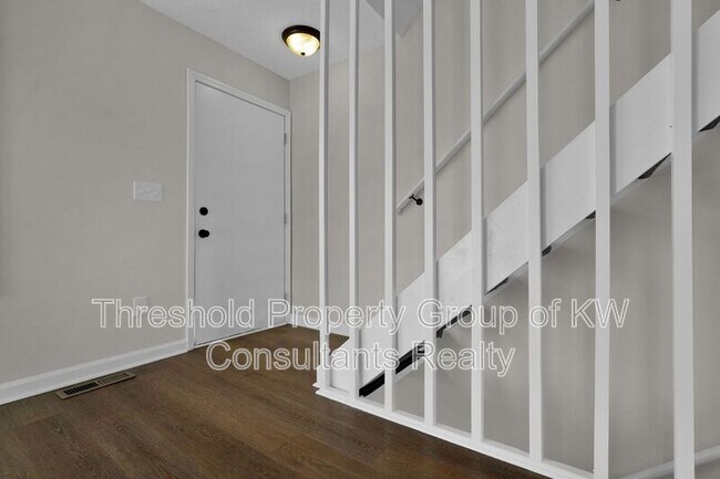 Foto del edificio - 3672-3678 Arnelle Road