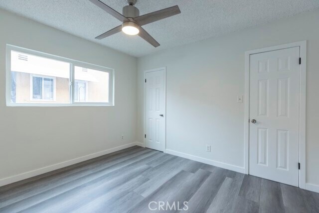 Foto del edificio - 5476 Linden Ave
