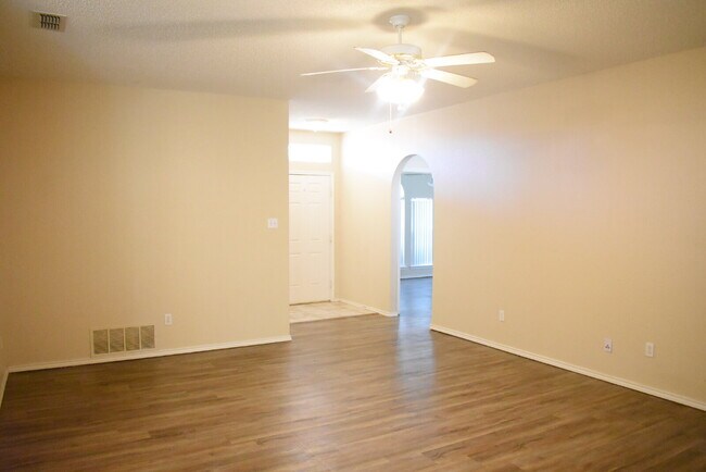 Building Photo - Beautiful home in Frenship School District