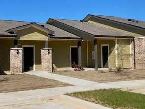 Building Photo - 505 Sunset Dr