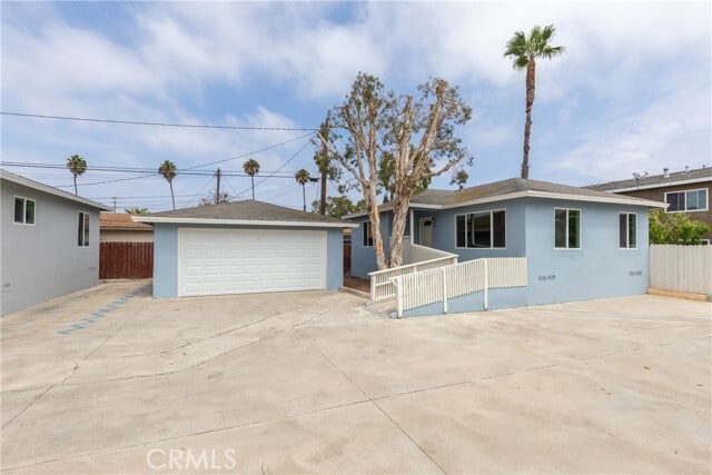 Foto del edificio - 2218 Placentia Ave