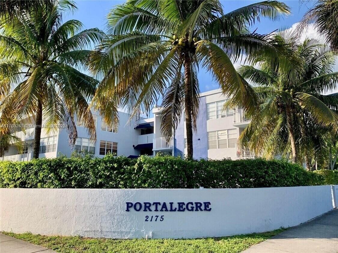 Foto principal - 2175 NE 170th St